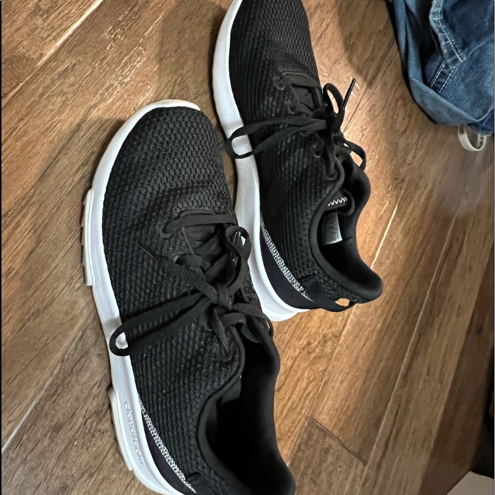 Womens Adidas Cloud Foam Tennis Shoes - Picture 2 of 2